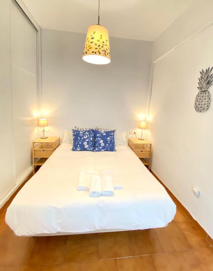 Comfortable Studio Old Town, Parking Optional Séville Extérieur photo