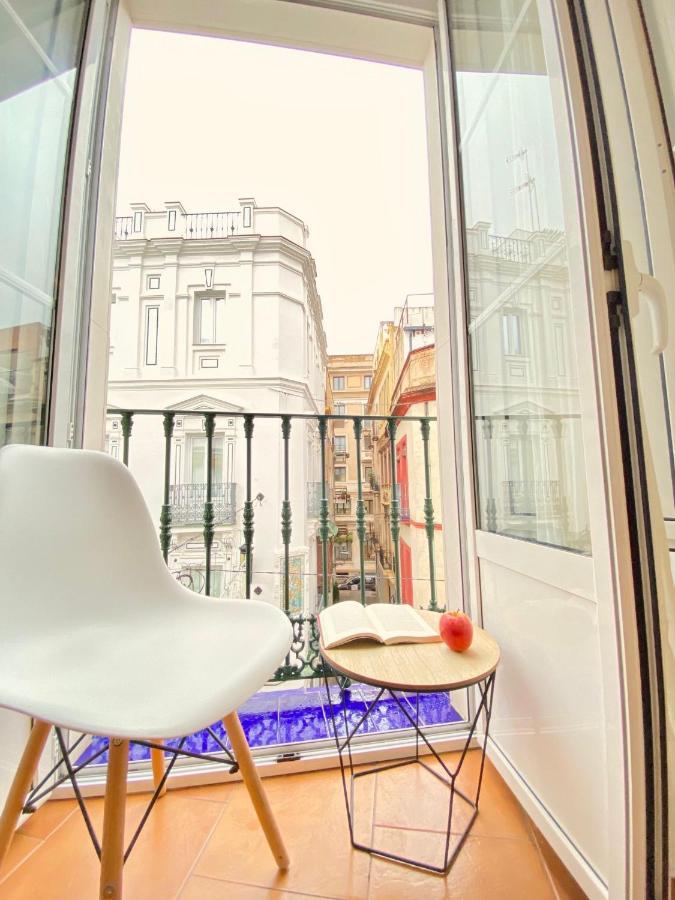 Comfortable Studio Old Town, Parking Optional Séville Extérieur photo